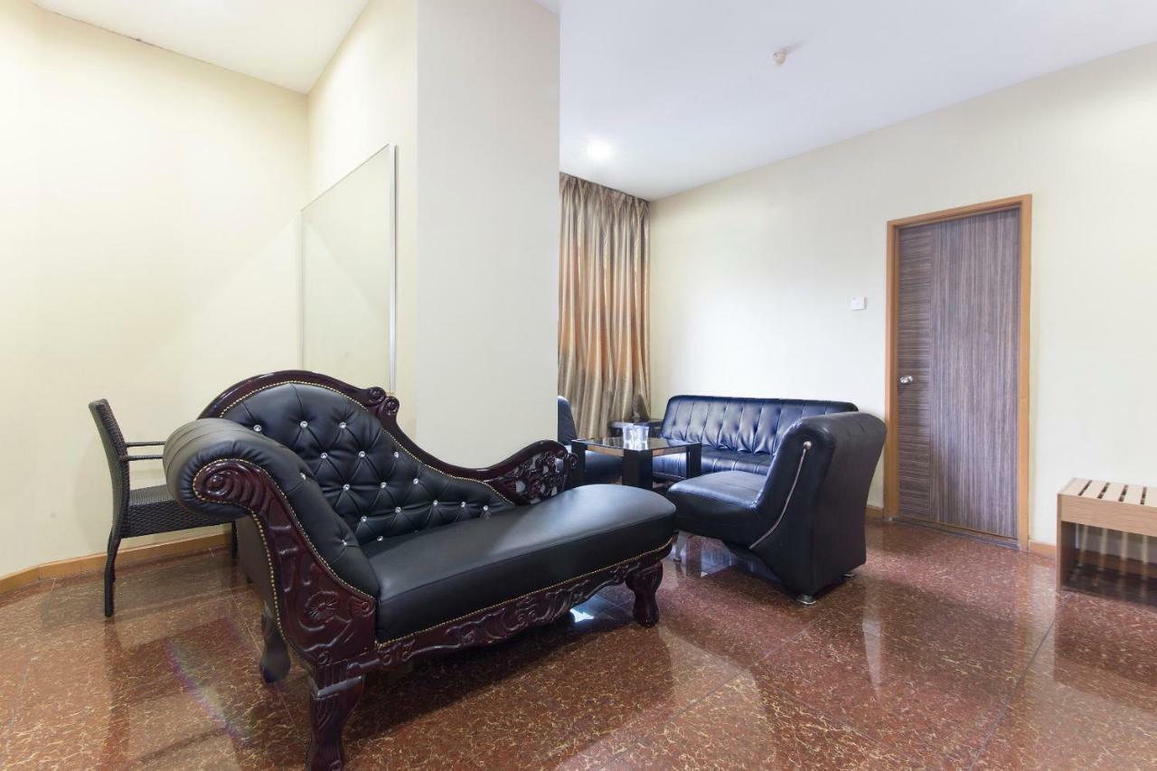 Oyo 422 Hotel Reno Kuala Lumpur Exterior photo